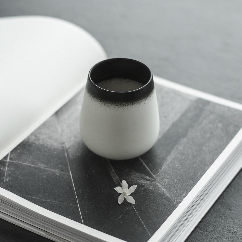 snö 黑杉陶杯